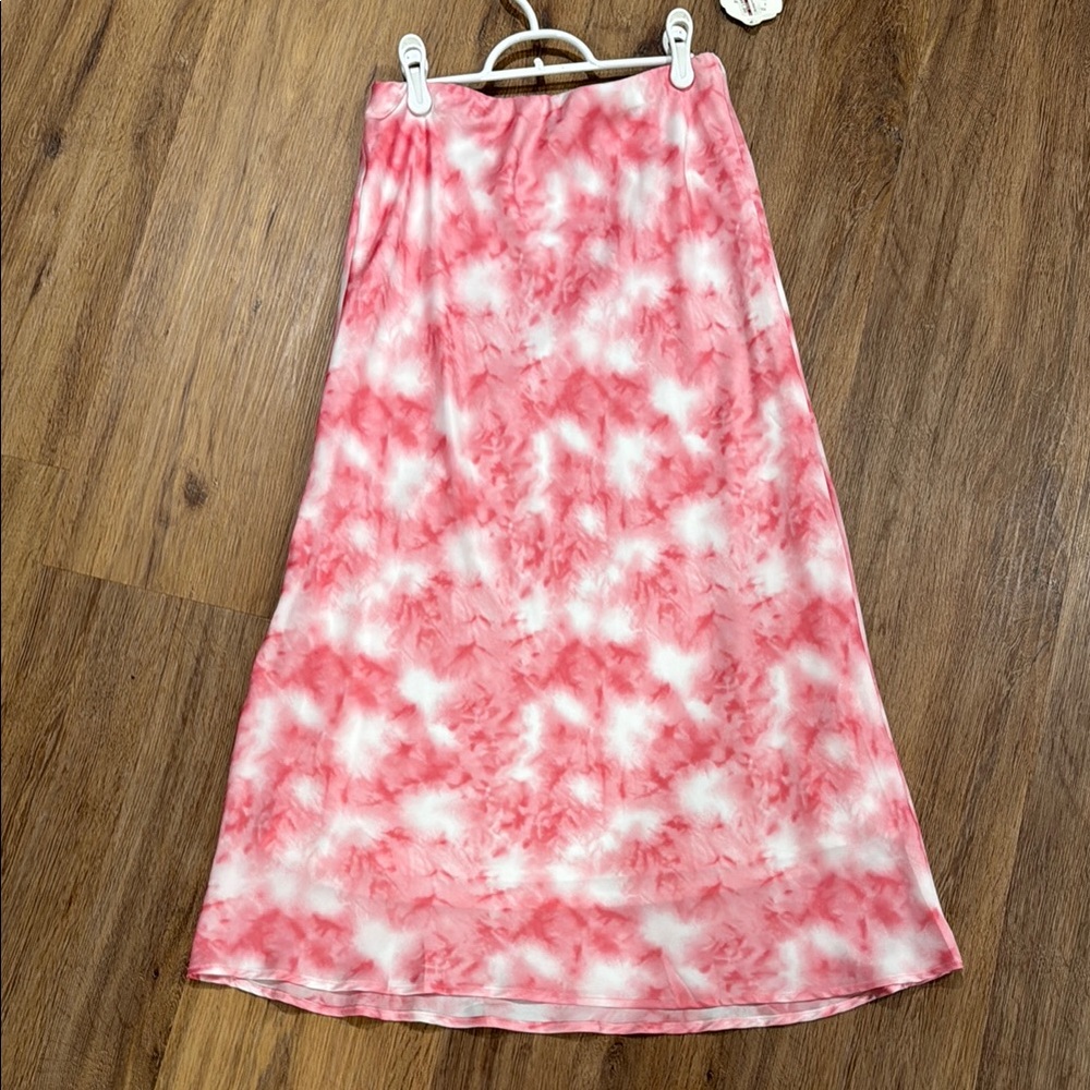 Pink and White Tie-Dye Women's Skirt